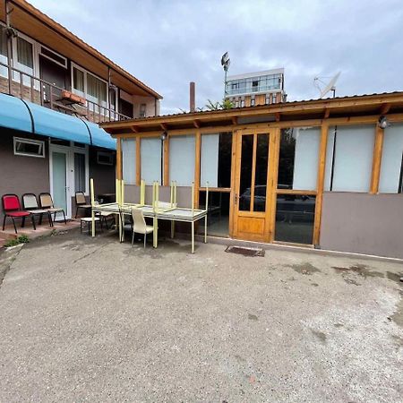 Park Hotel Tbilisi Zewnętrze zdjęcie