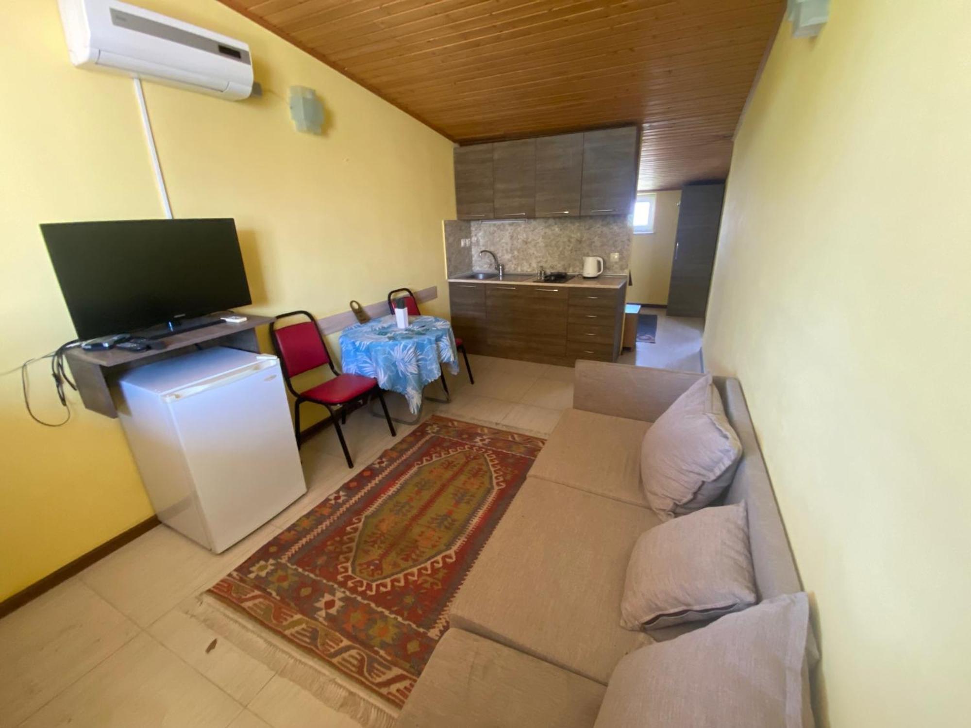 Park Hotel Tbilisi Zewnętrze zdjęcie